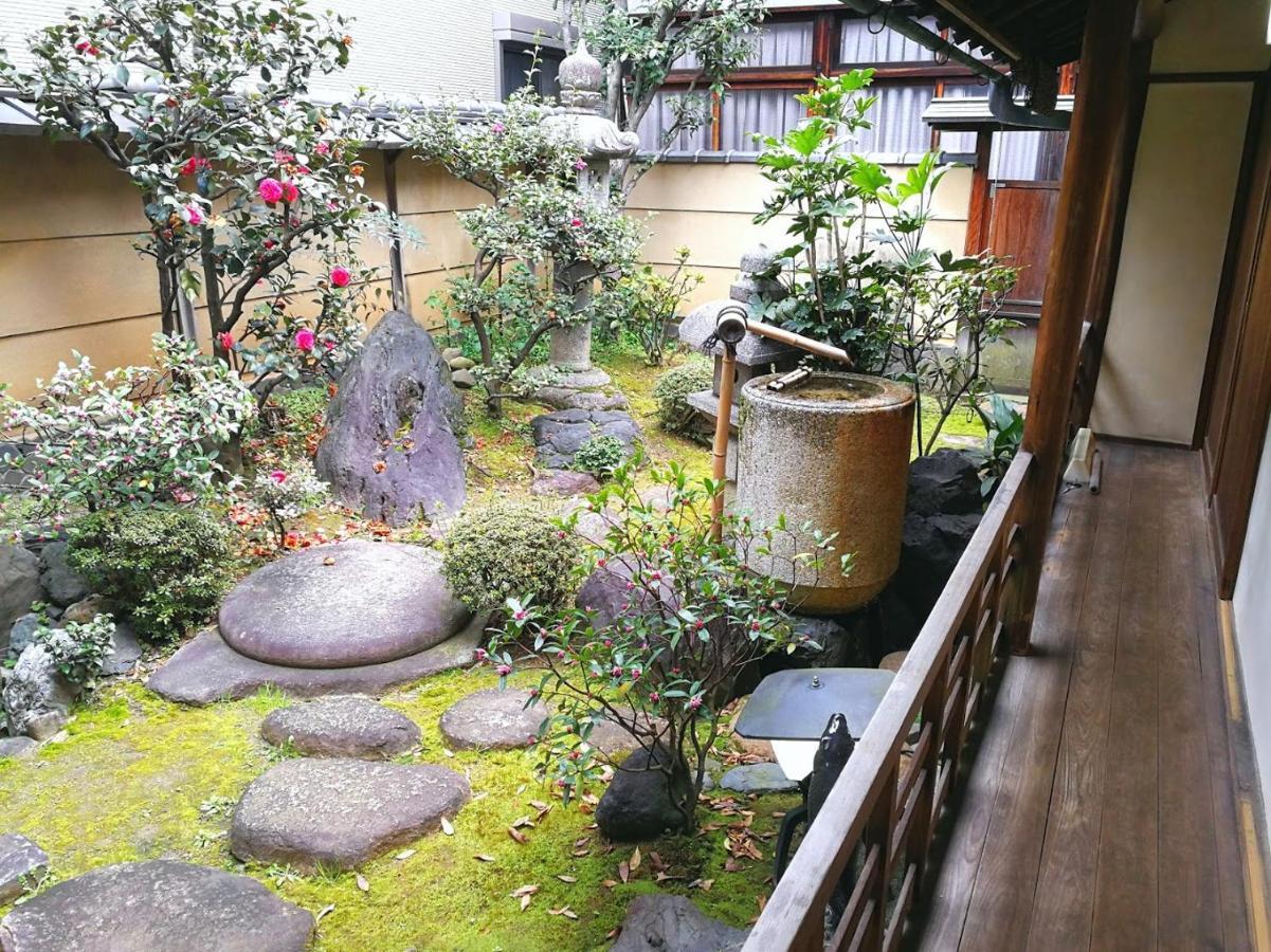 京都二条城近く京町屋120年の歴史に泊まる エクステリア 写真